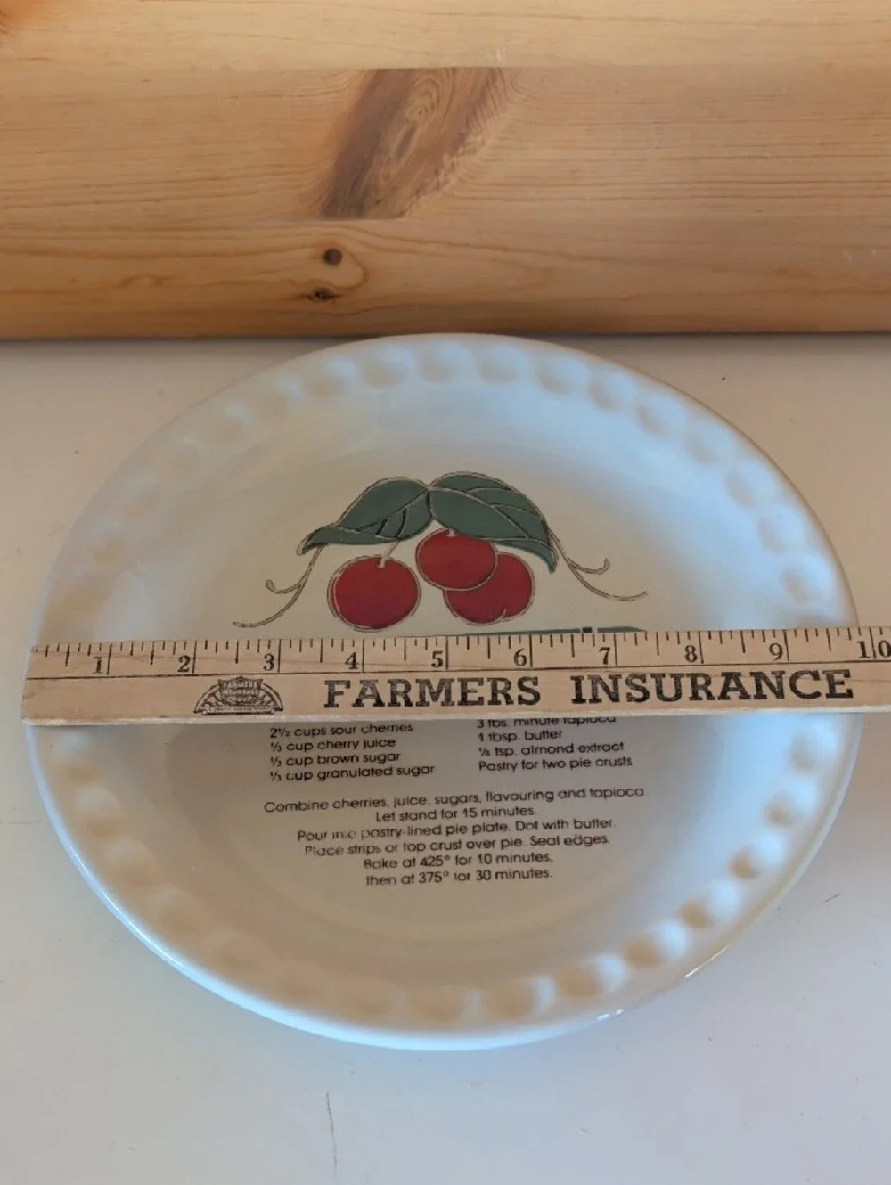 VTG. Ceramic Cherry Pie Recipe Plate. 🌟